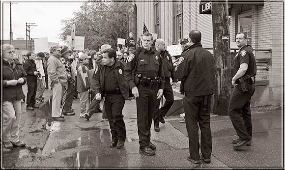 Demostrators & Kalispell Police